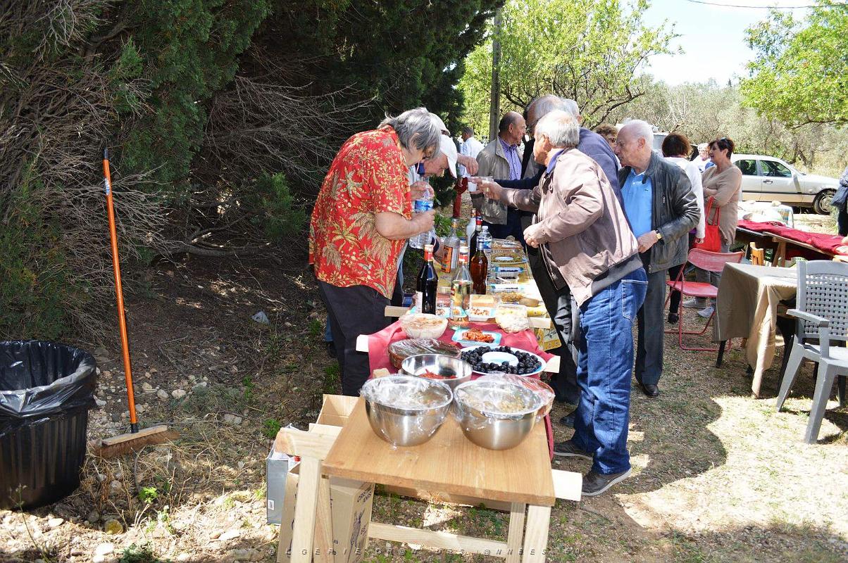 2016 05 19 ETANG DE BERRE PAELLA AVEC LE CERCLE ALGERIANISTE (9).JPG